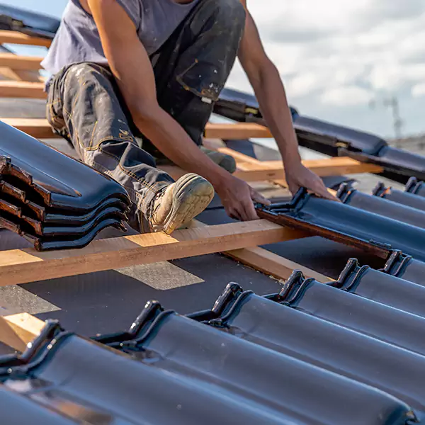 Why Puyallup, WA Homeowners Choose Puyallup Roofing Services for Hail Damage Repairs?