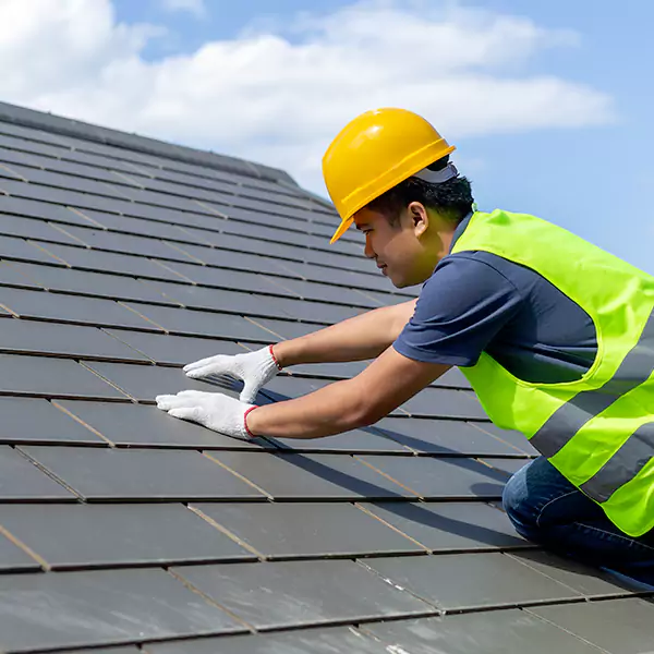 Why Puyallup Homeowners Choose Puyallup Roofing Services for Standing Seam Metal Roofing Service?